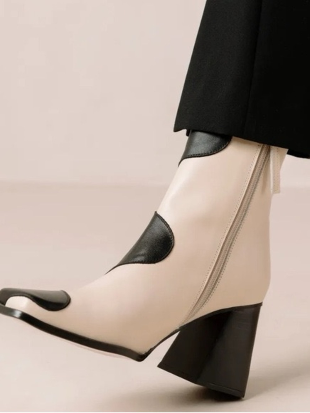 ALOHAS Blair Bicolor Black/Cream Wavy Leather Block Heel Ankle Boot; Sz 7.5